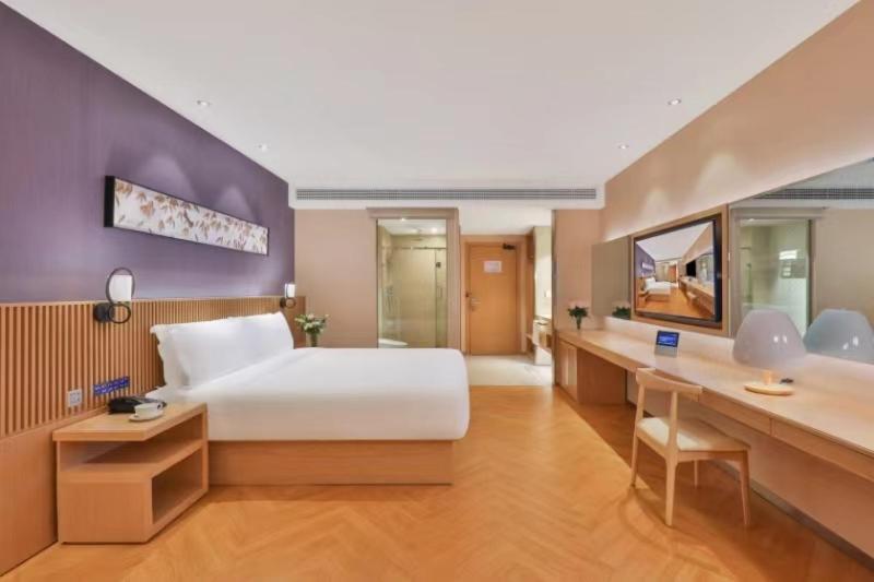 Crystal Orange Dahua Hutai Road 4*